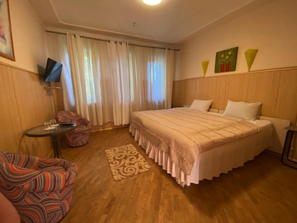 Olena Resort Briukhovychi Extérieur photo